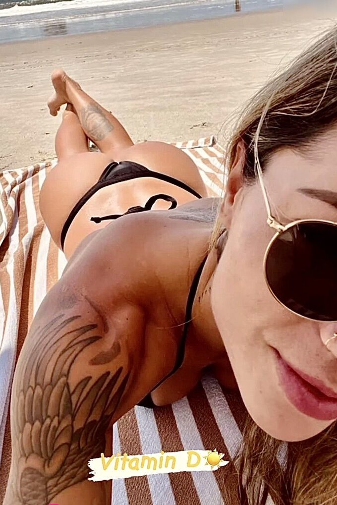 tanga Leticia Bufoni