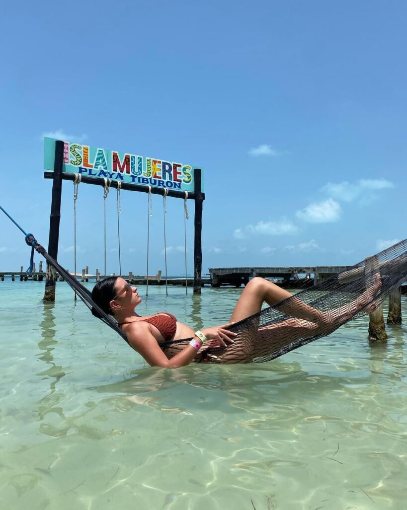 tetas Sandra Barrios playa