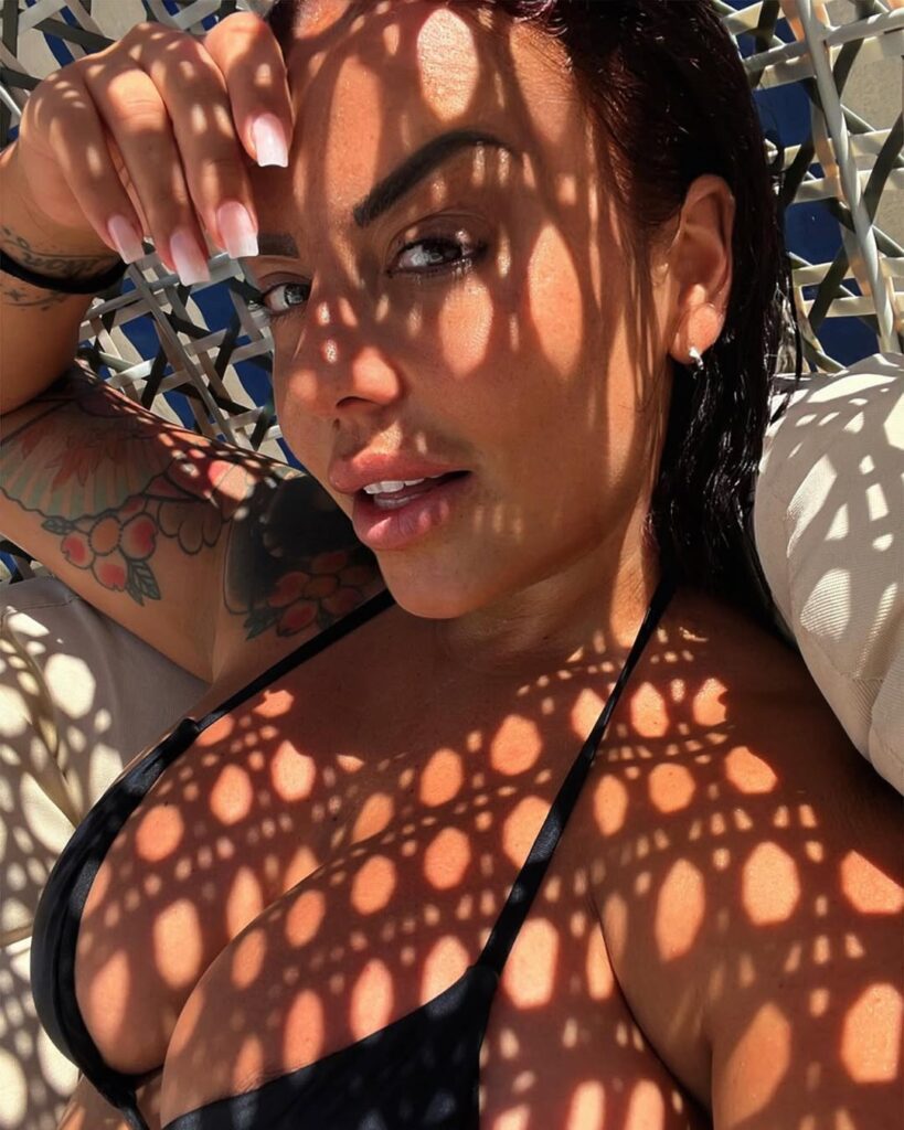 tetas Laura Cantizano 4