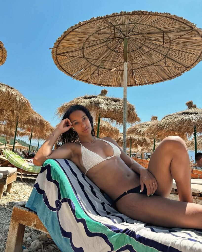 bikini tanga maría vicente