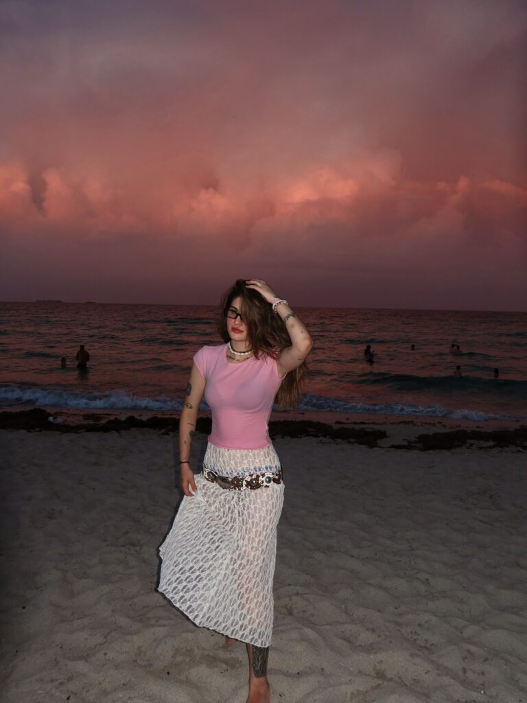 Carolina Monclús sexi