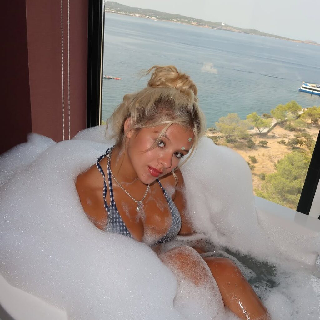 Karina y Marina sexy