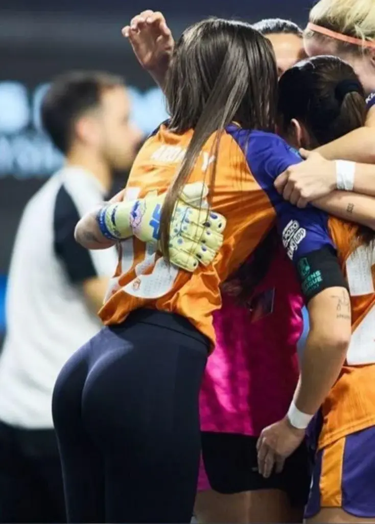 culo de Aroney González