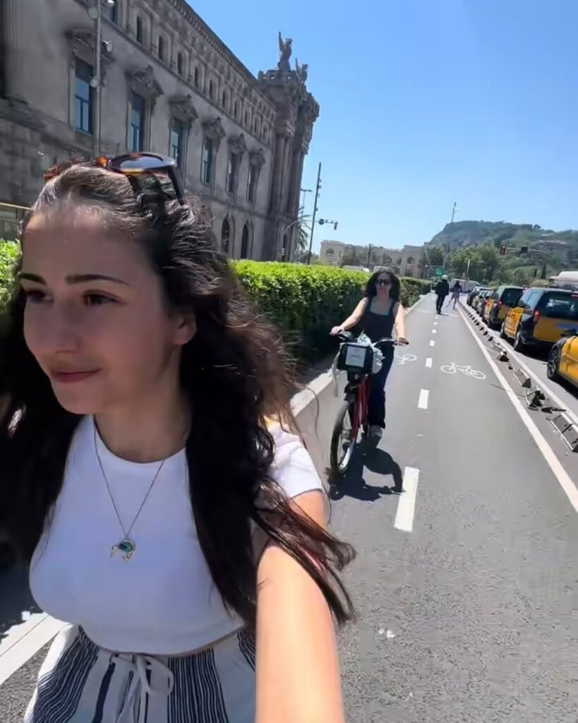 tetas de Duru Nayman