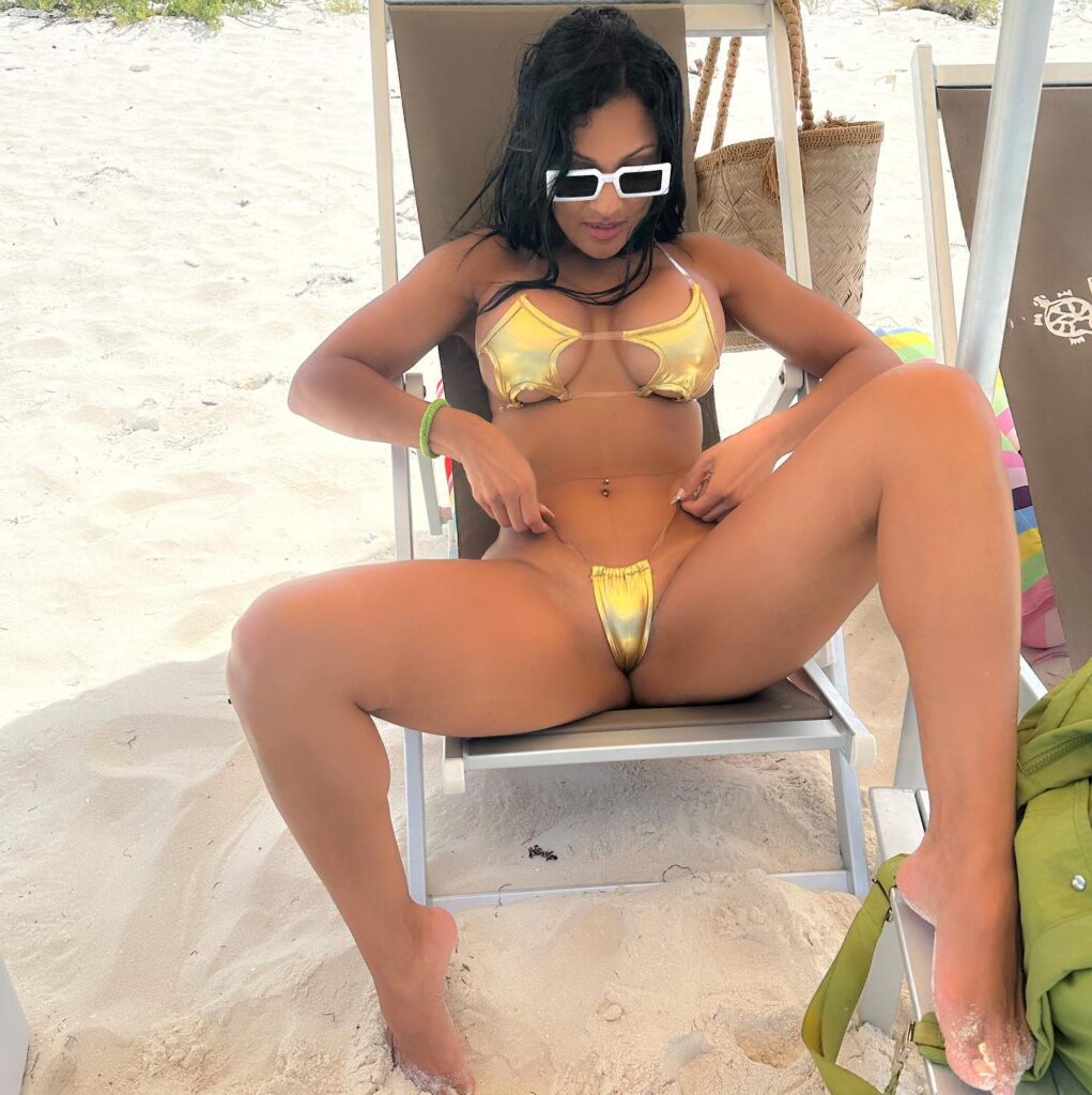 Elymar Zurita camel toe