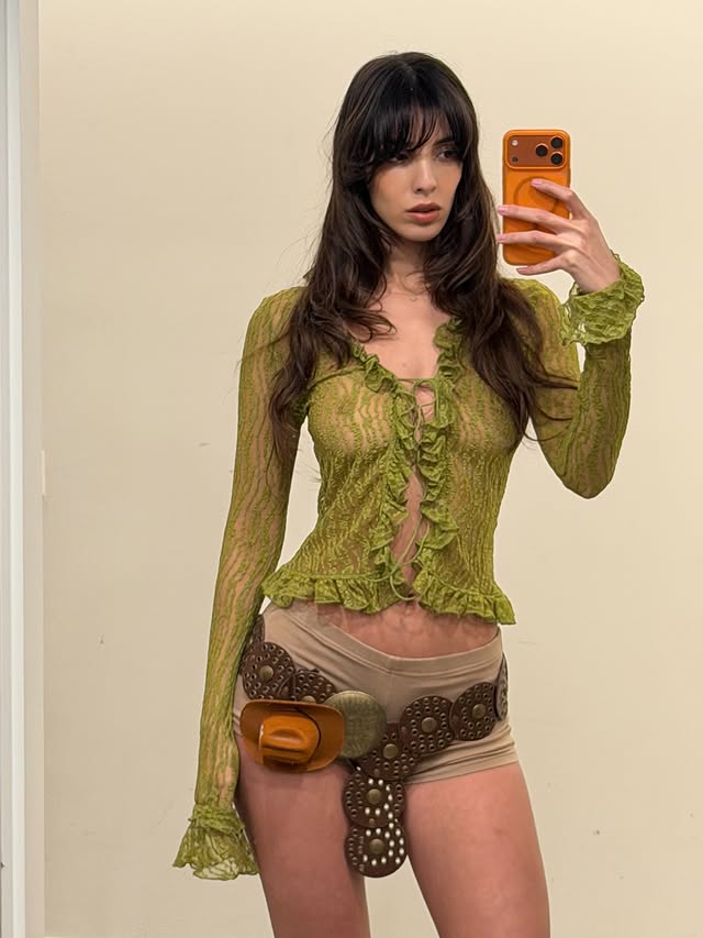 Luna Piombanti pezones