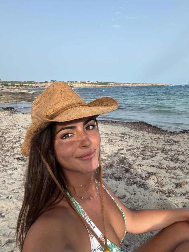 tetas Conchita Bermejo bikini