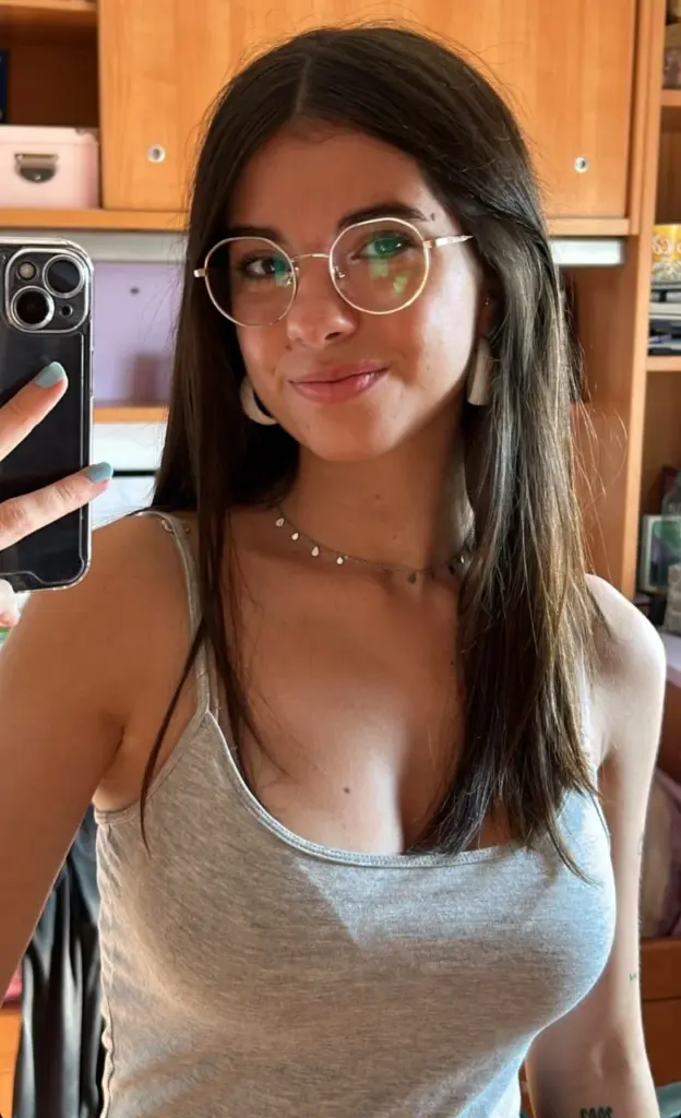 sexi Lorena Escoz tetas