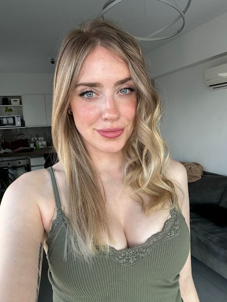 Magui Ansuz sexy Magali Vázquez