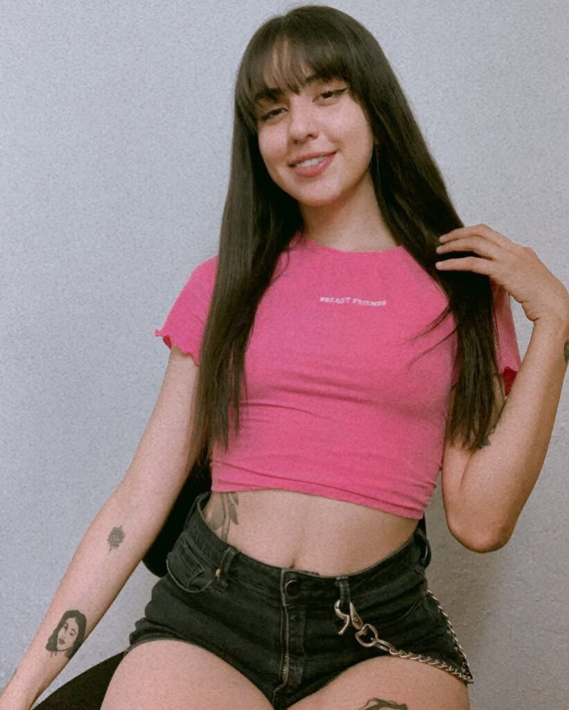Angie Madafackg pezones