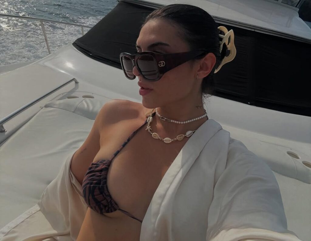 nude Isabeladelgadou tetas