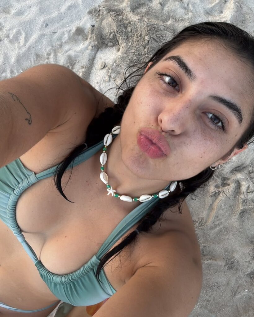 bikini Isabeladelgadou tetas