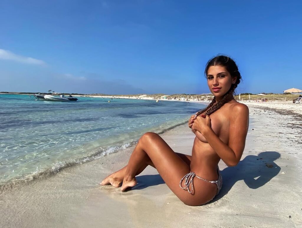 Jennifer Baldini pezones