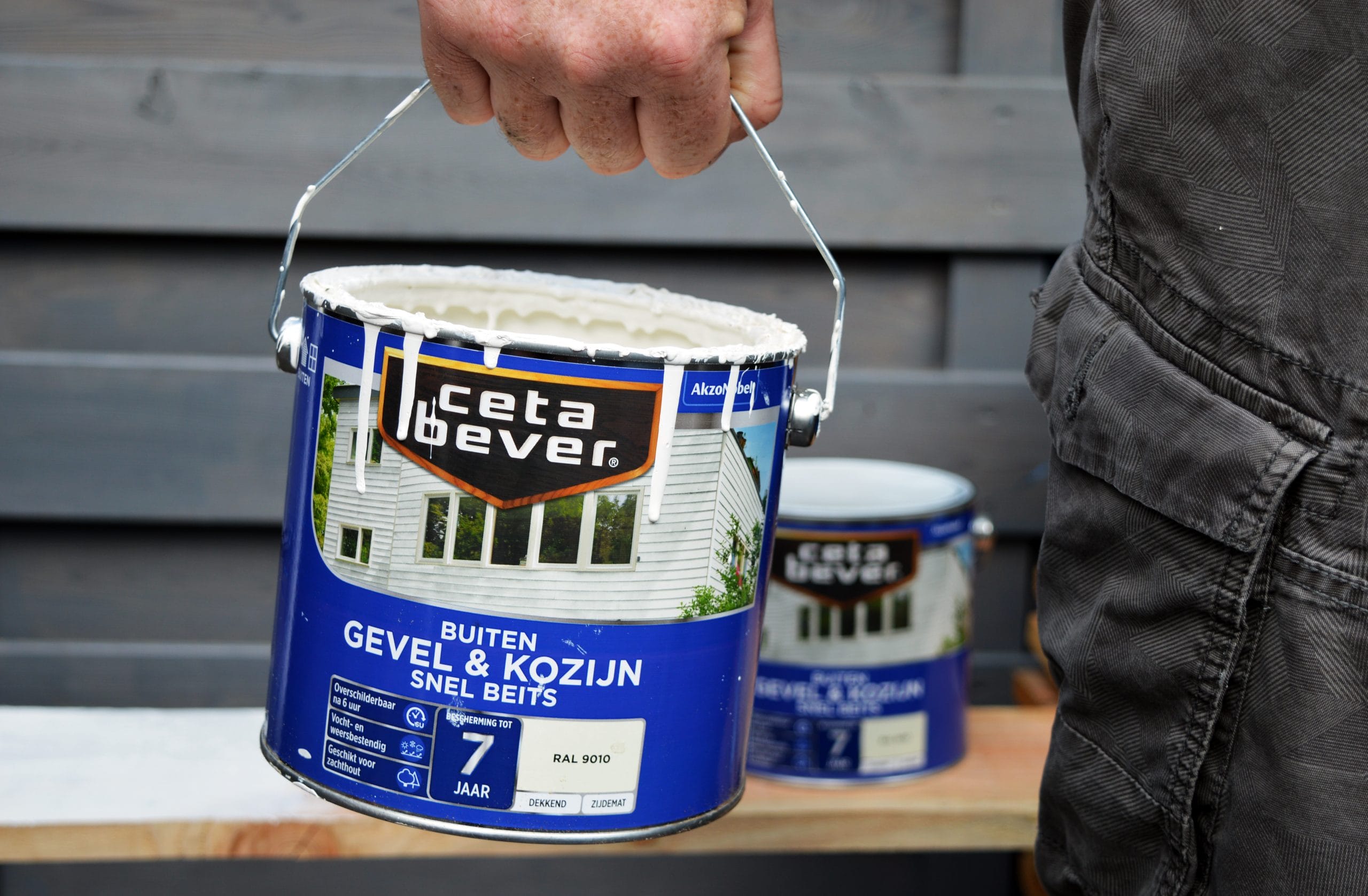 We hebben onze complete tuin gebeitst met de fantastische beits van