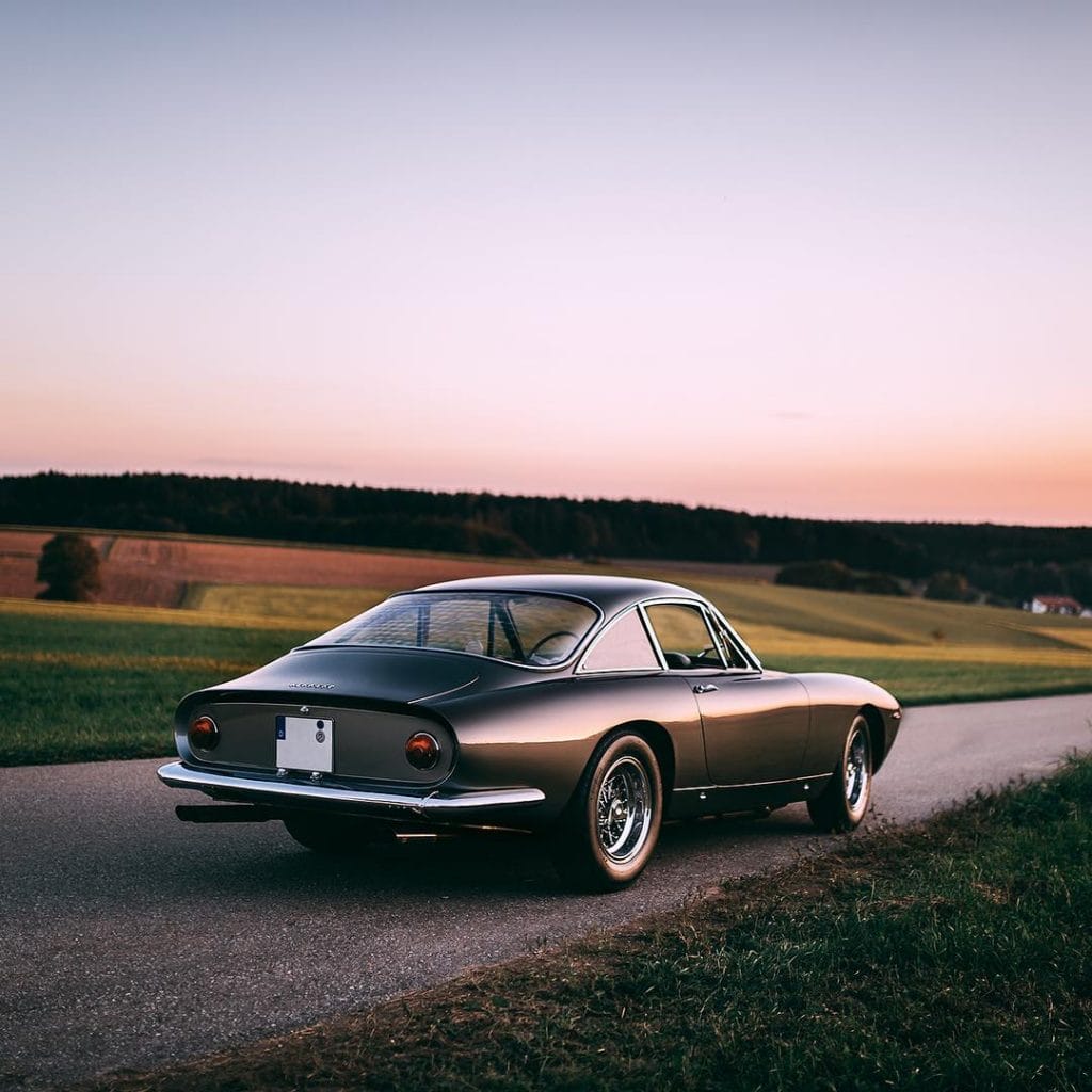 rijdende auto gefotografeerd door Stephan Bauer