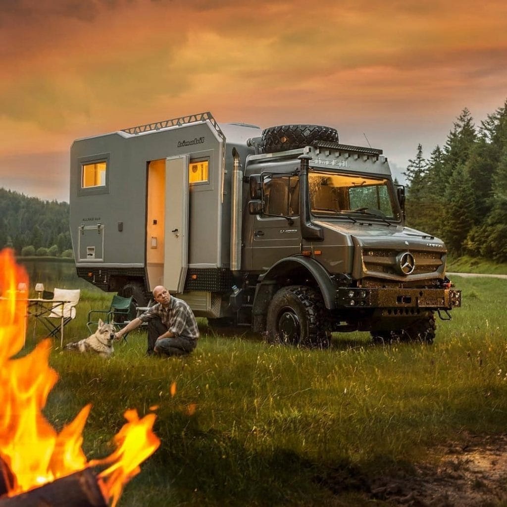 projectvanlife brute Mercedes bus
