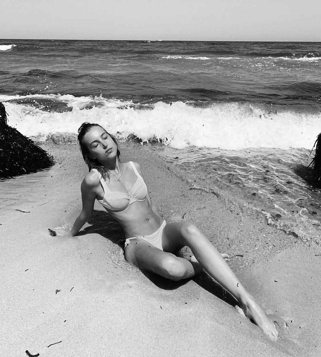 lenthe stevens op het strand