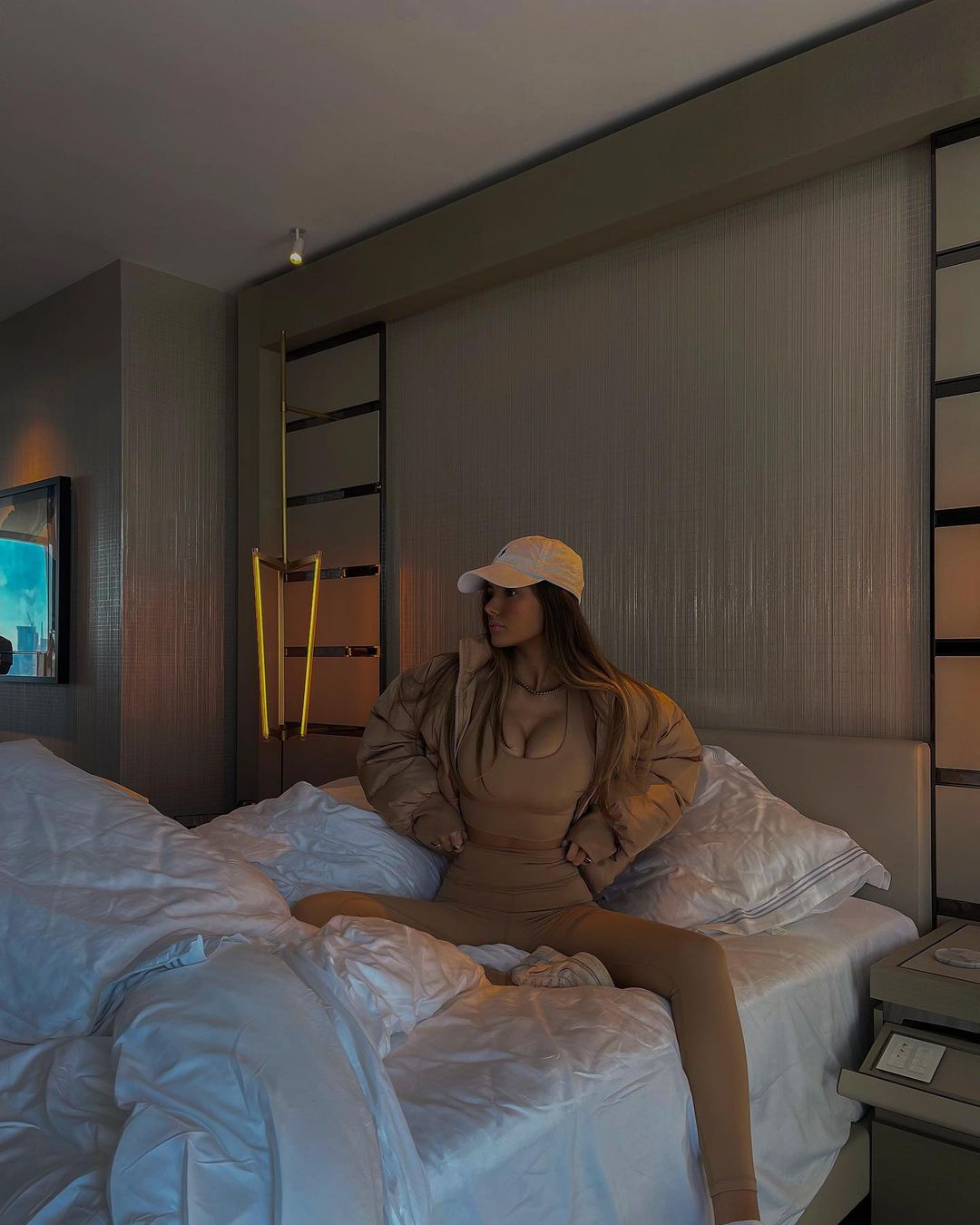 Ella Grace in slaapkamer