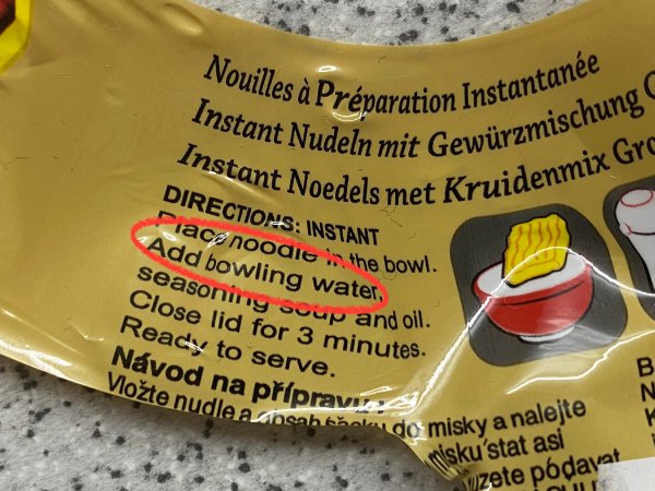 grappige vertalingen op verpakking van noodles