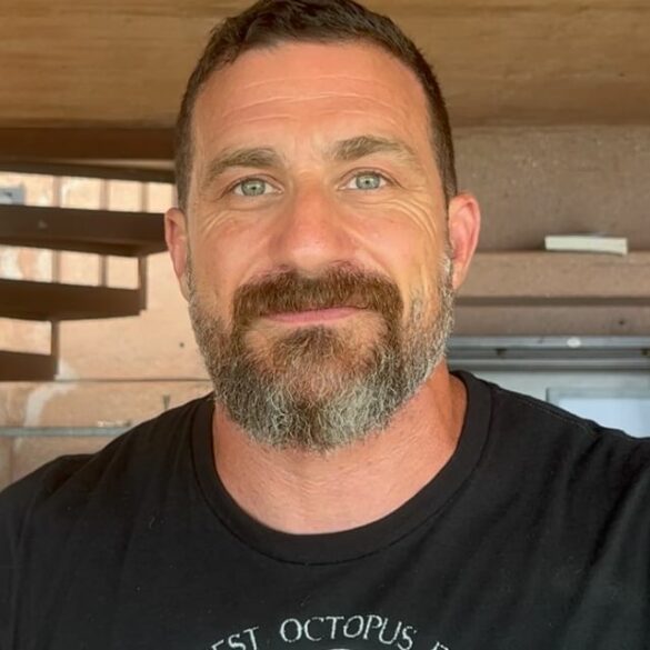 Andrew Huberman selfie