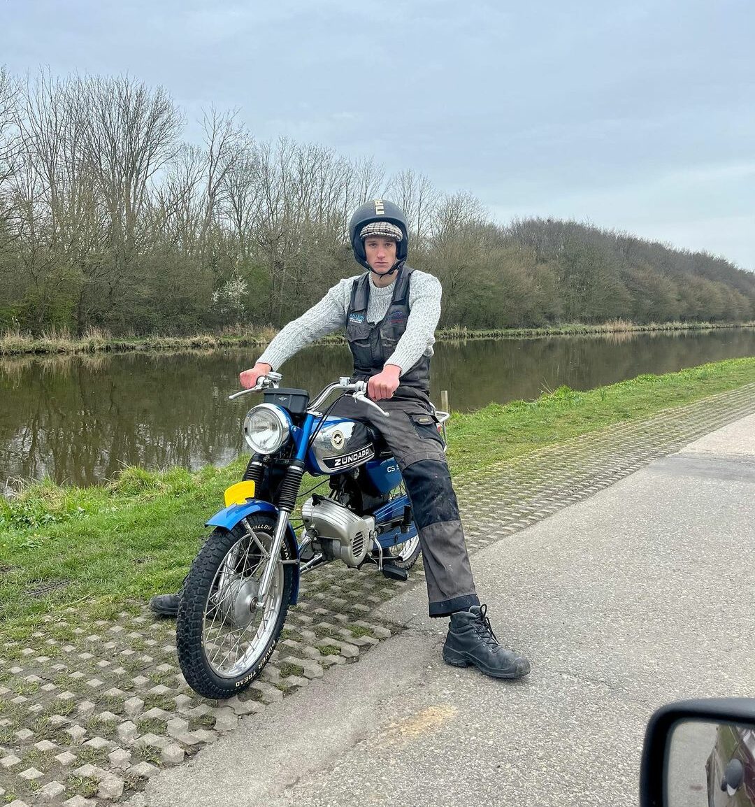 Pieter Valley op motor