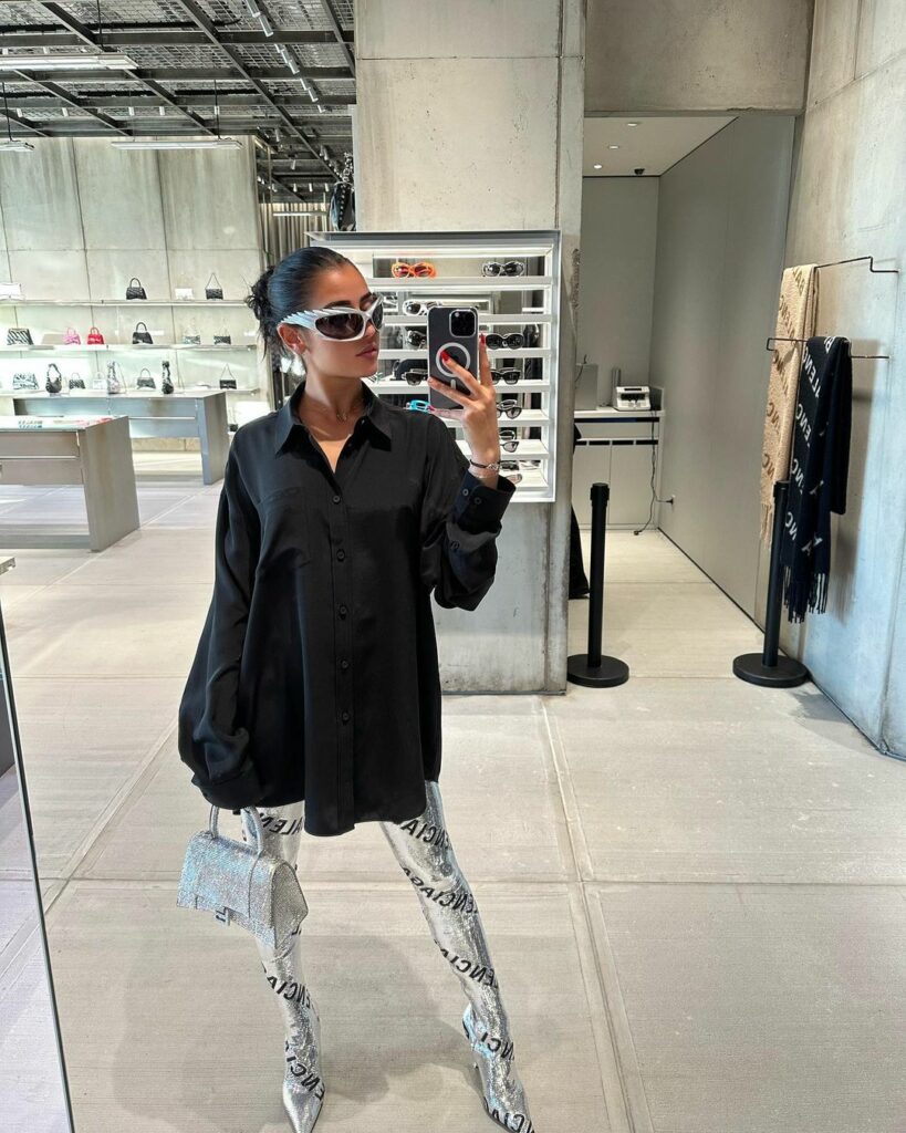 Lola Marandel in nieuwe outfit