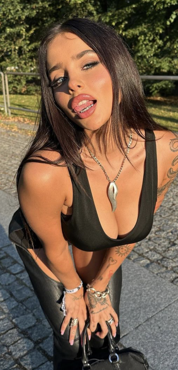 Fagata in sexy kleren