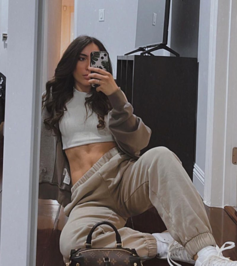 Nadia in outfit