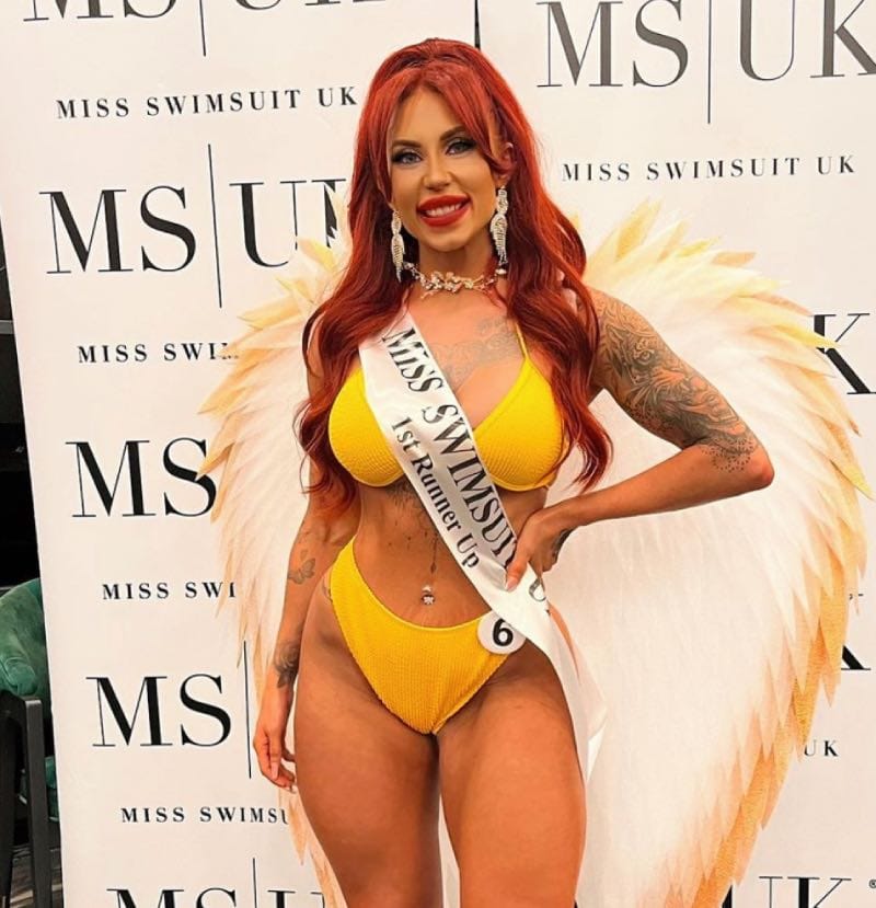 Carmen in miss Swimsuit
