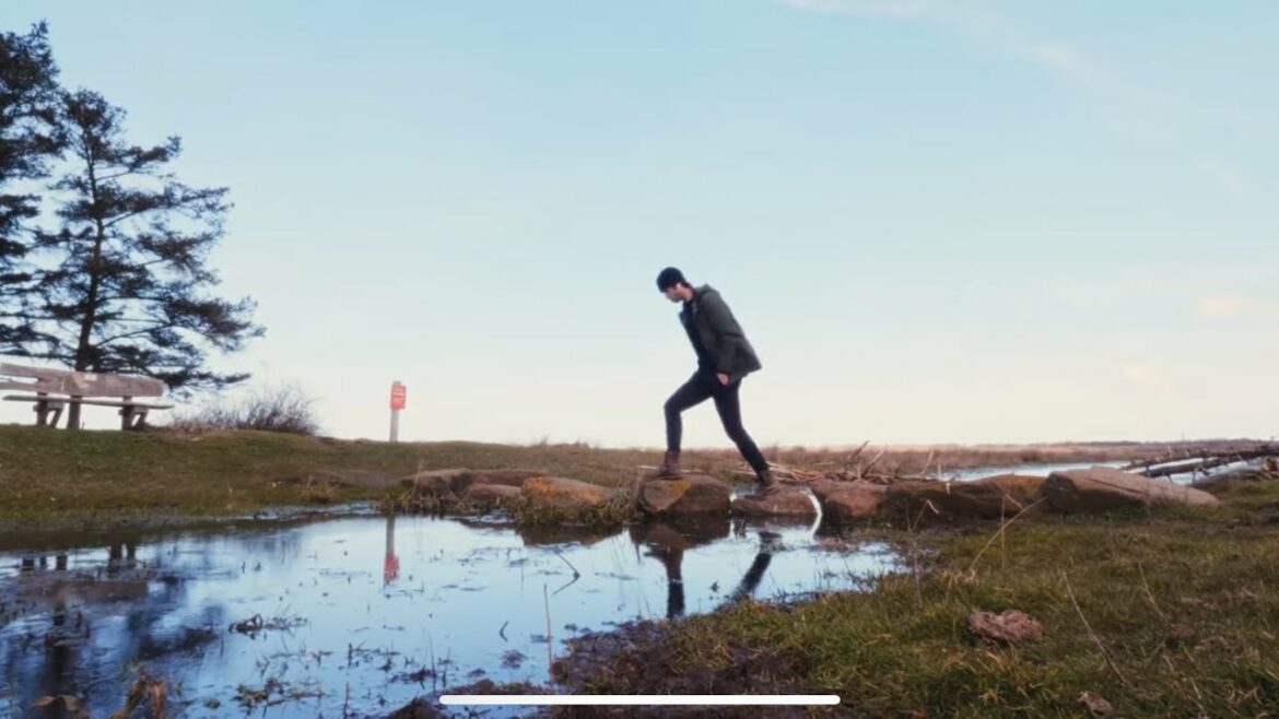 Kwetsbare Held op YouTube