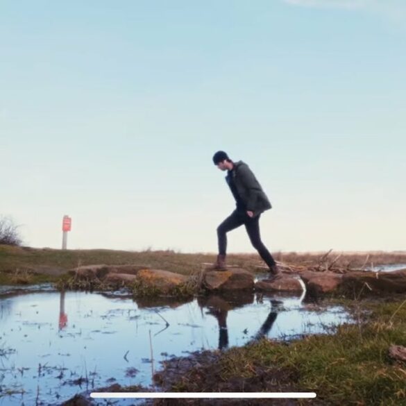 Kwetsbare Held op YouTube