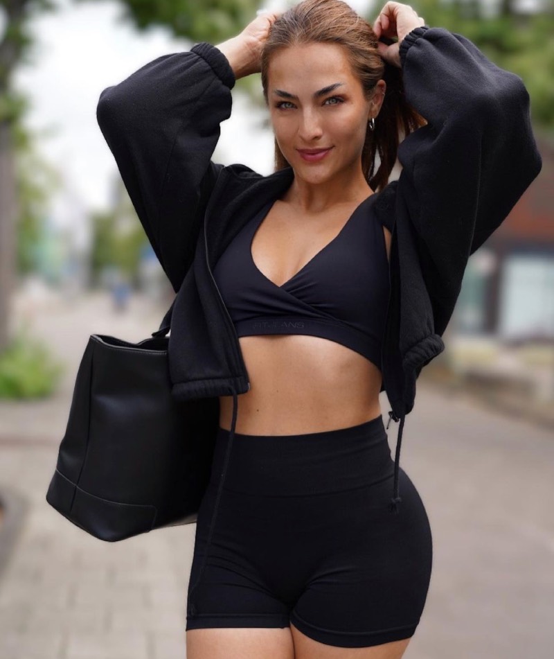 Zwarte outfit nachtli