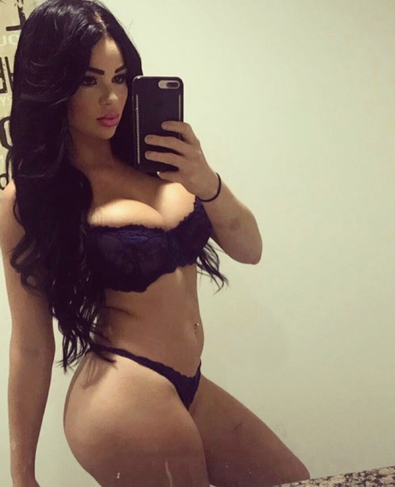 Zwarte lingerie 