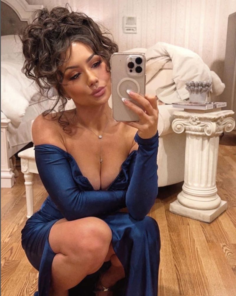 Ashley in blauw 