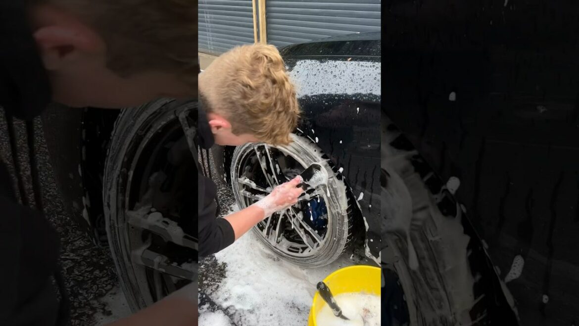 'DP Valet Service' op YouTube