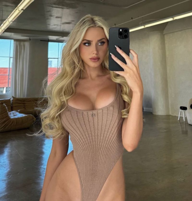 Sexy outfit