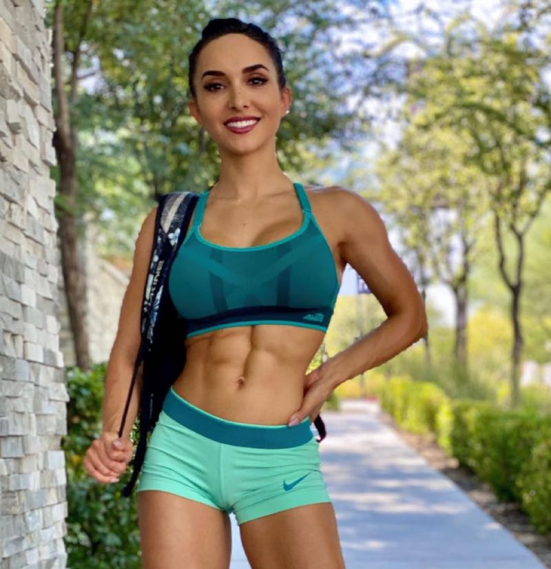 Vanessa in sport outfit
