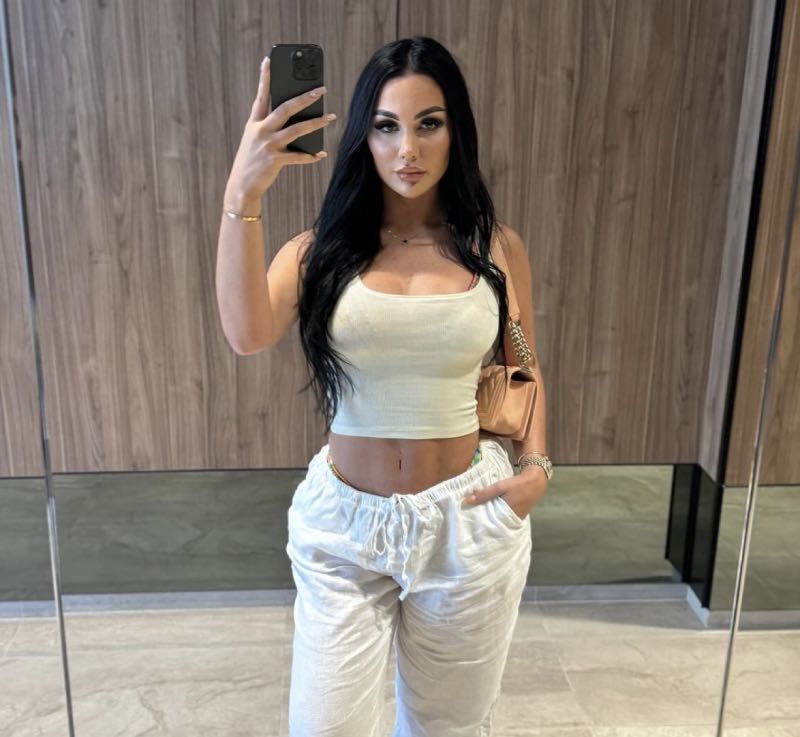 Sexy outfit