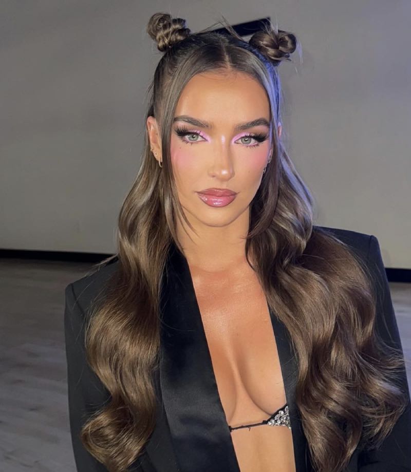 Sexy outfit