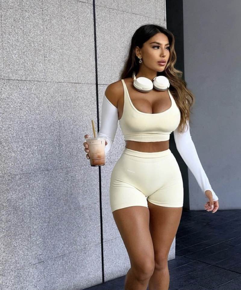 Witte sport outfit Erika