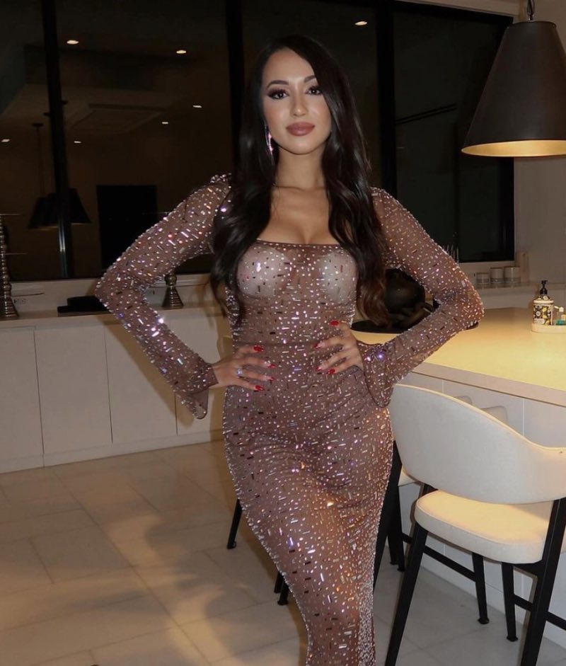 Babe in jurk