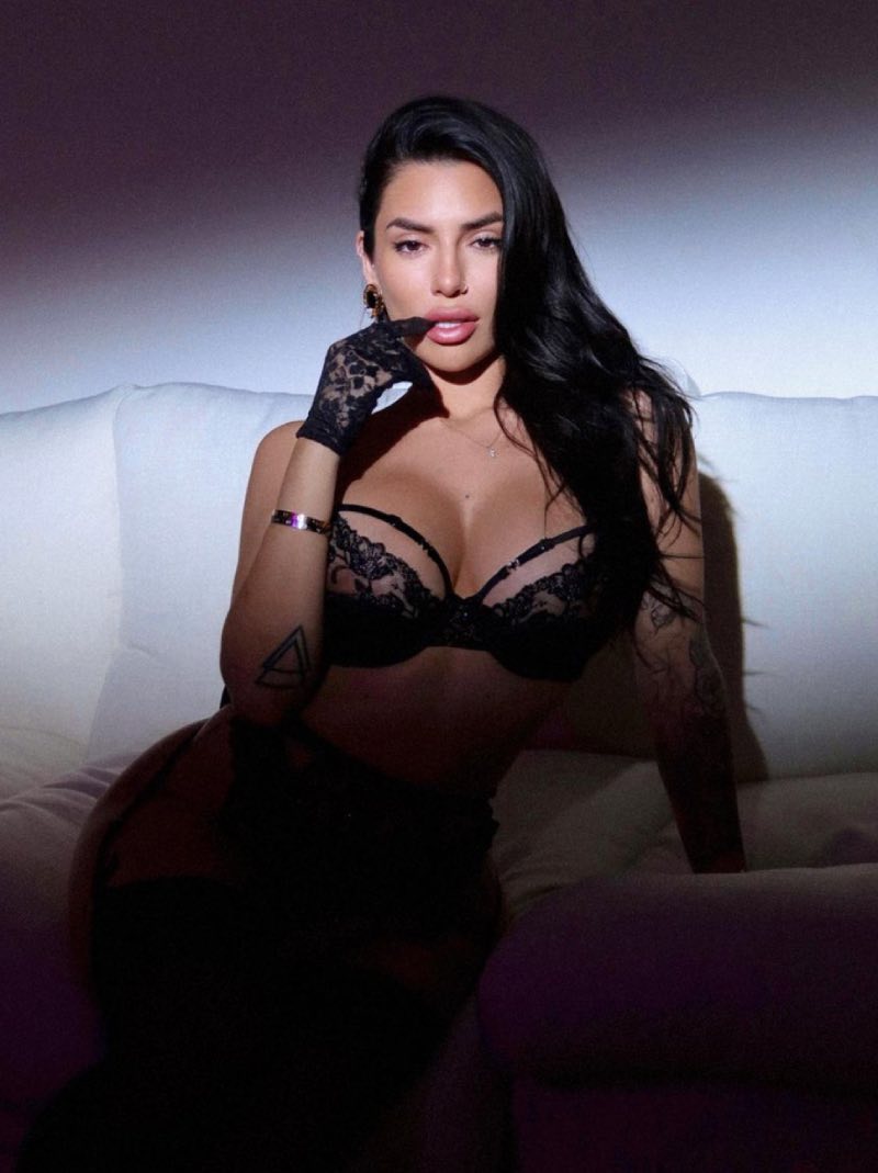 Sexy luchi in lingerie