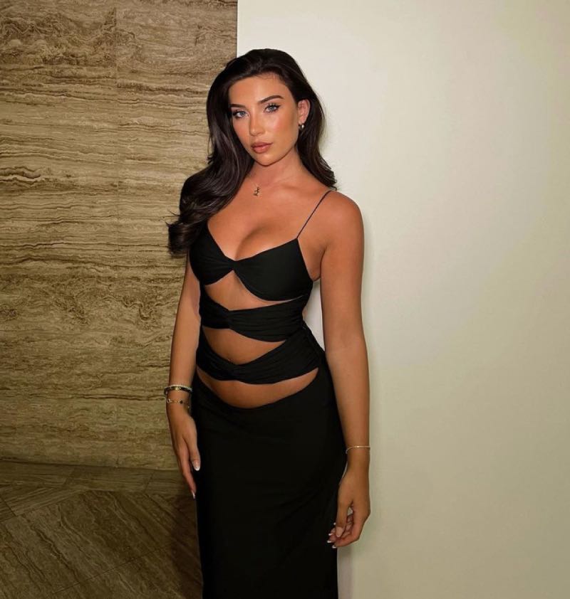 Rosie in sexy jurk
