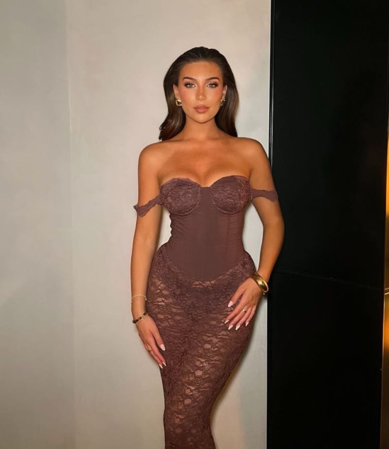 Rosie in lange jurk