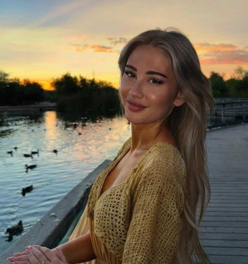 Sophie in geel