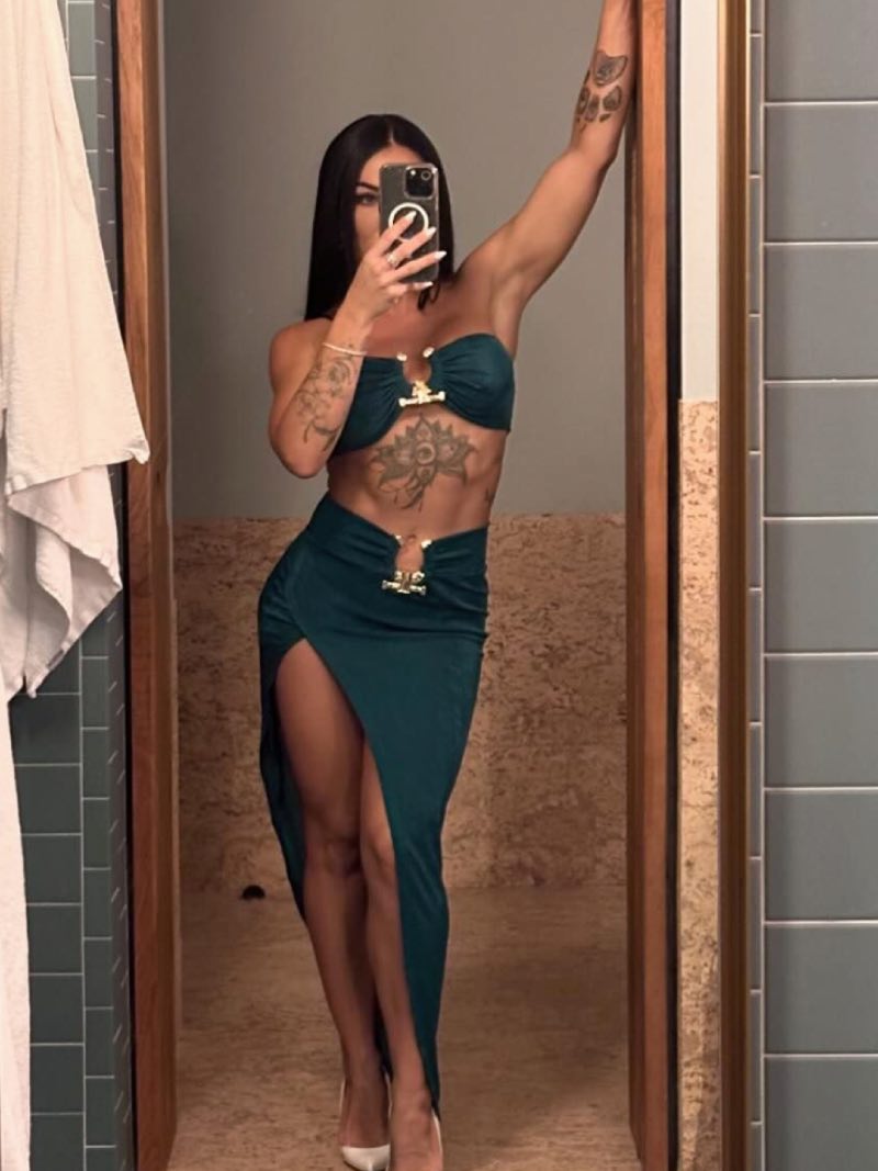 Sexy outfit