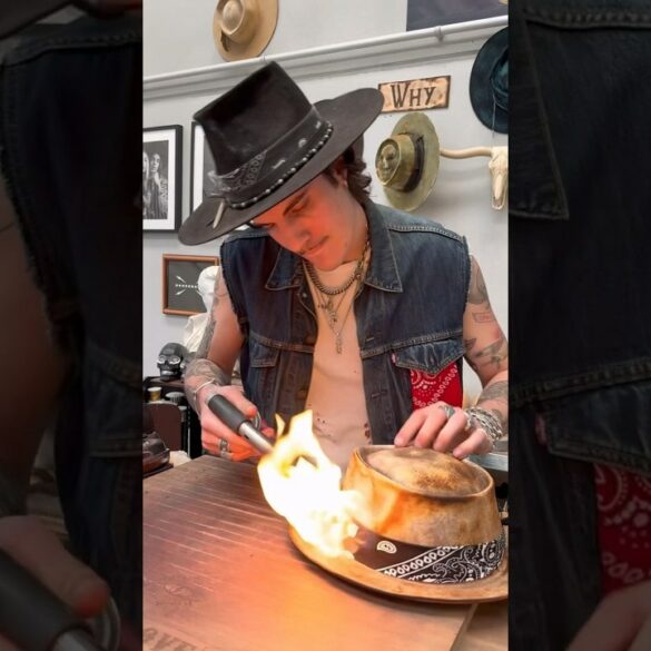 'Why Hats' op YouTube