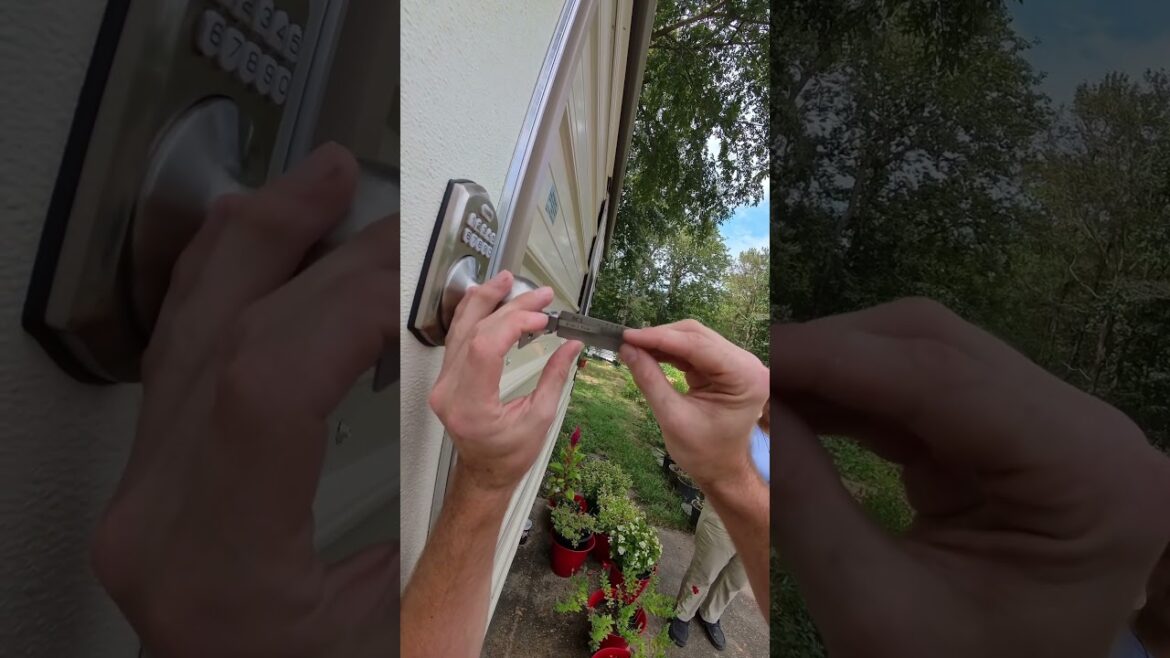 'Landry Locksmith' op YouTube