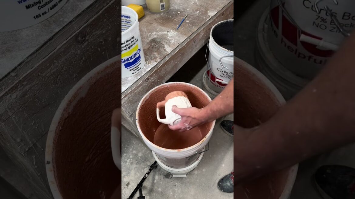 'Hammerly Ceramics' op YouTube