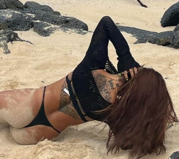 Lavagrl in sexy bikini FT